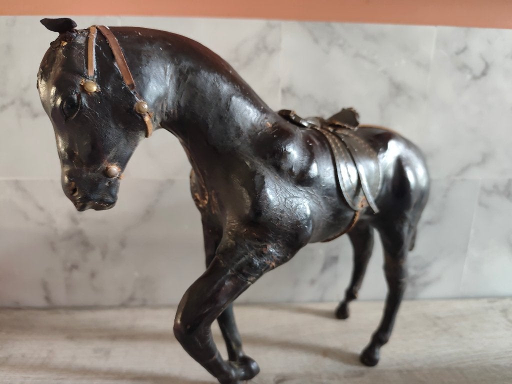 Cheval de cuir, Enlèvement ou Envoi