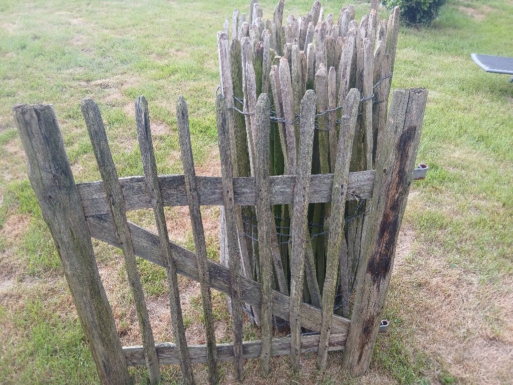 houten hek en poort en palen  50€ + schapendraad 25€, Tuin en Terras, Ophalen, Met poort, Gebruikt, Tuinhek