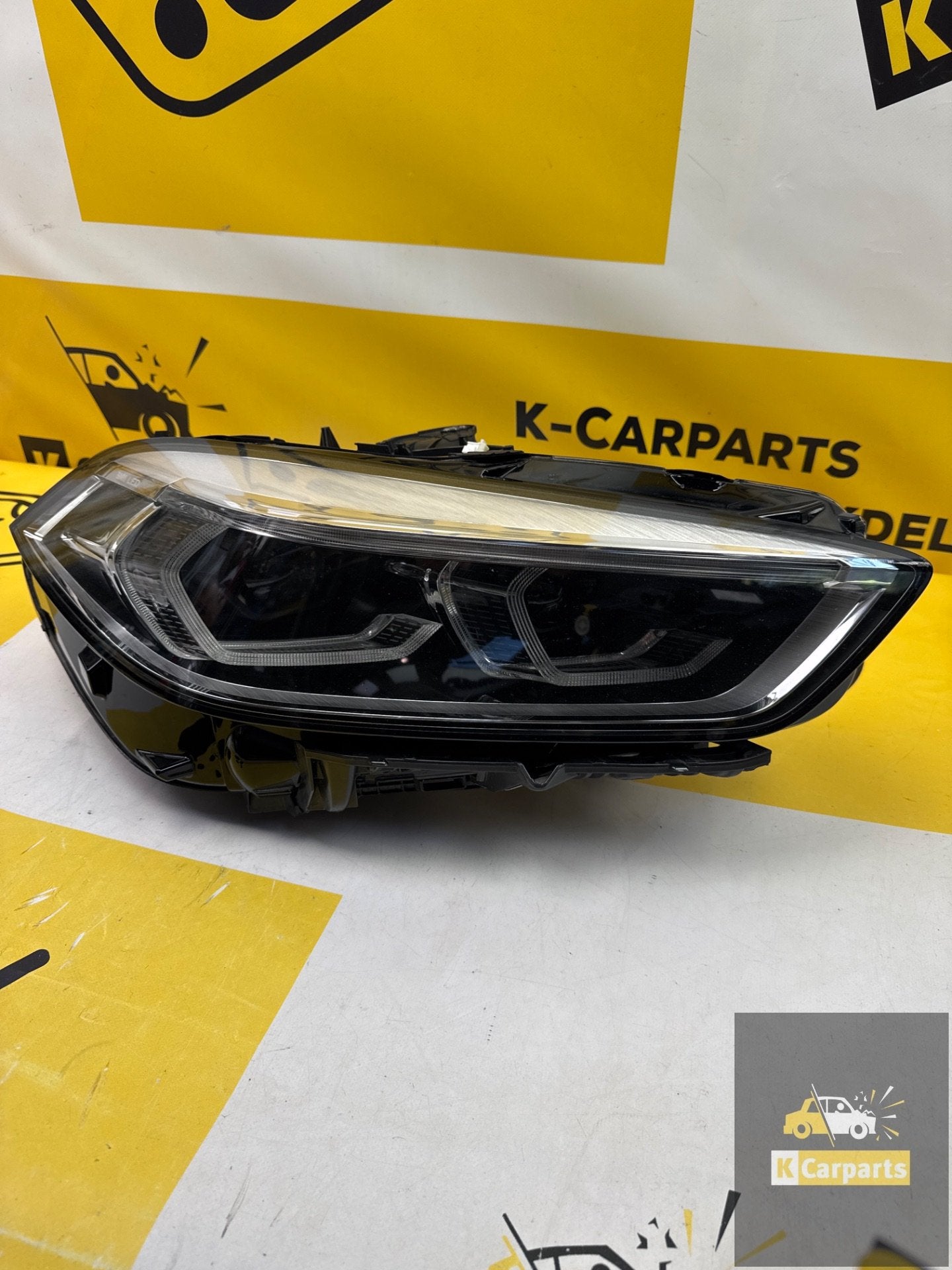 BMW 1 Serie F40 lamp Origineel Full LED Rechts koplamp 94828, Auto-onderdelen, Verlichting, Petuelring 130
80788  Munich, DE, Gebruikt