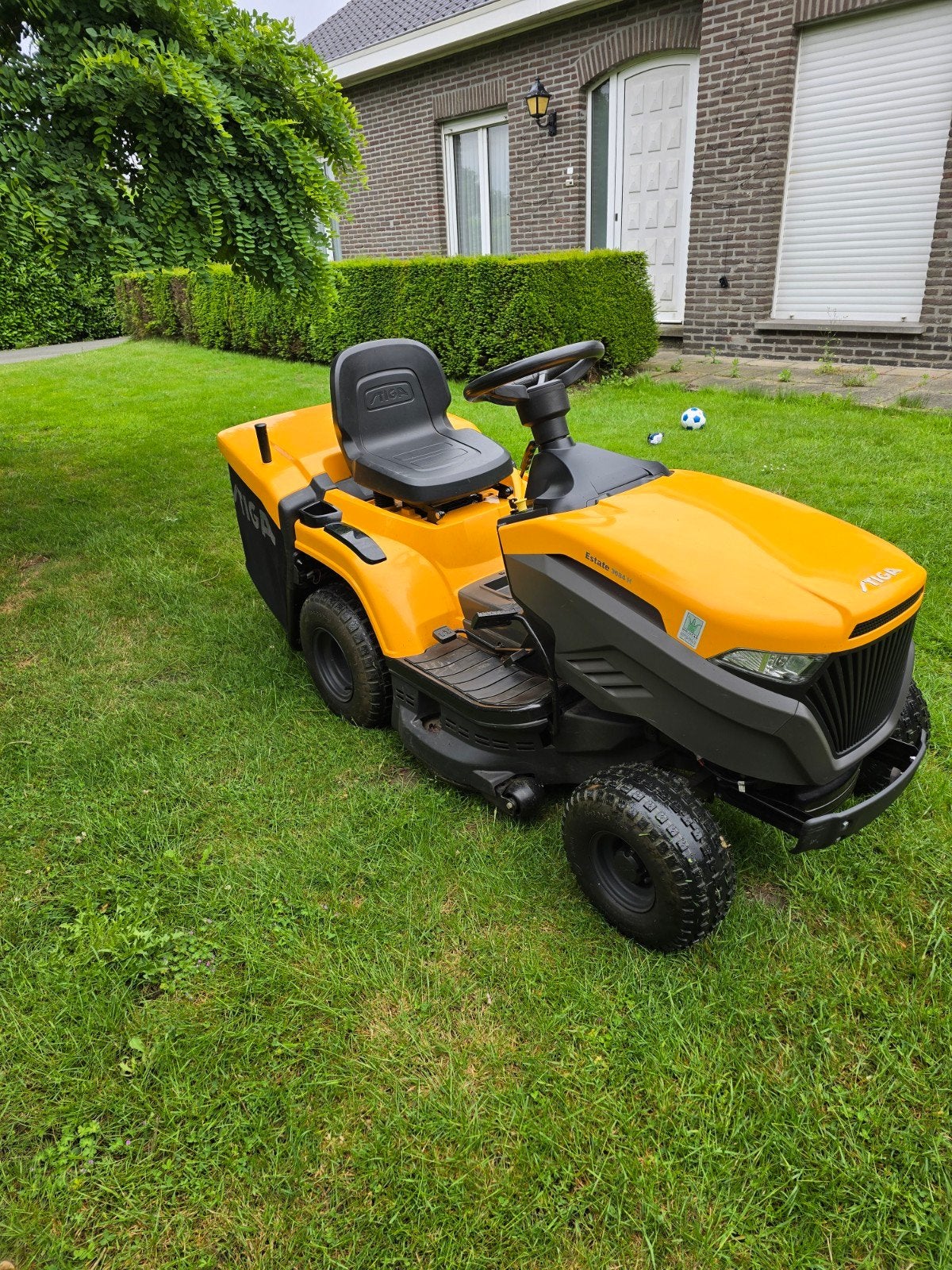 Zitmaaier Stiga Nieuwstaat, Tuin en Terras, Zitmaaiers, Opvangbak, Ophalen
