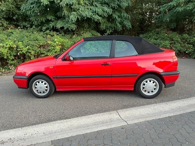 VW Golf Cabrio - oldtimer, goede staat, Auto's, Oldtimers, Voorwielaandrijving, 4 zetels, Stof, Zwart