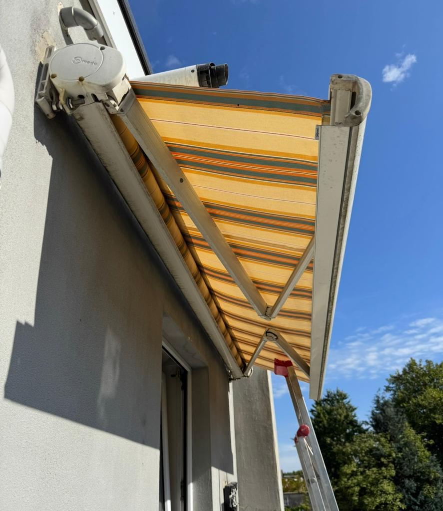 Zonneluifel, Ophalen, Gebruikt, Elektrisch, 150 tot 300 cm