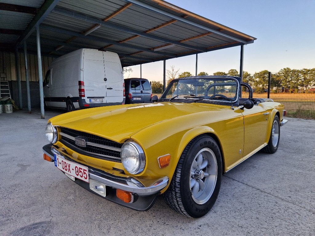 Triumph TR6 2500 1976 / Uitmuntende staat / État excellent, Auto's, TR6, Zwart, Cabriolet, Handgeschakeld