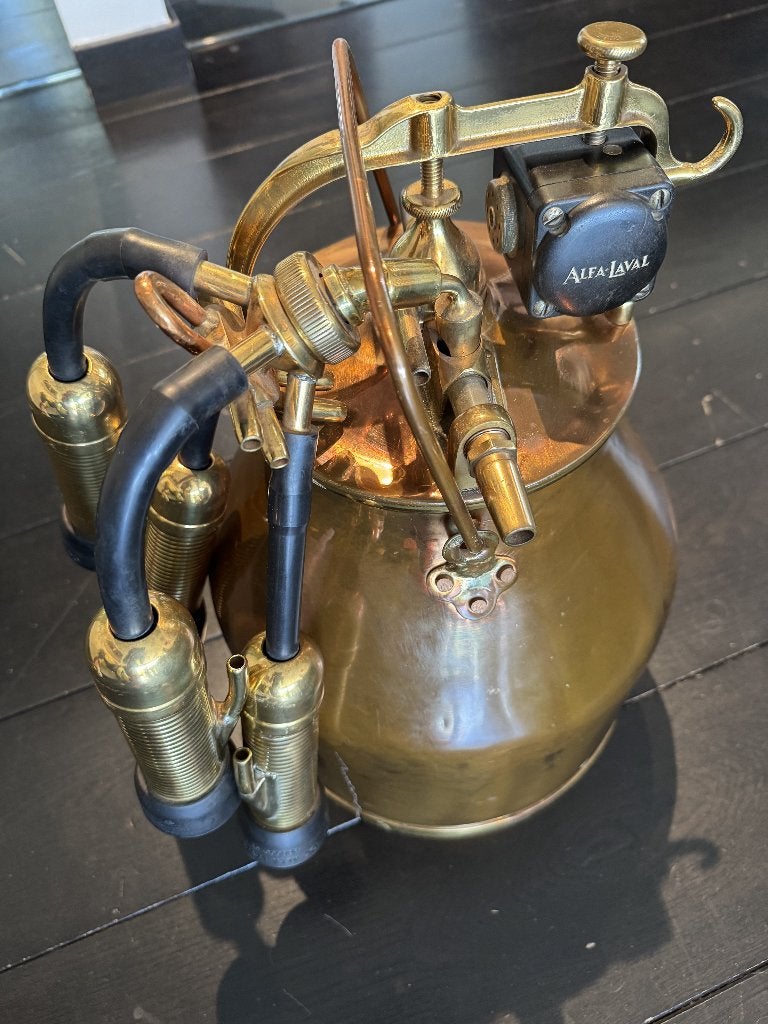 koper en messing melkemmer Alfa-Laval, Ophalen