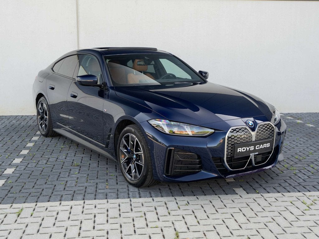 BMW i4 i4 eDrive35 Facelift M-Sport/Pano/Camera/ACC/Zetel, Auto's, BMW, Achterwielaandrijving, Beige, Blauw, Leder