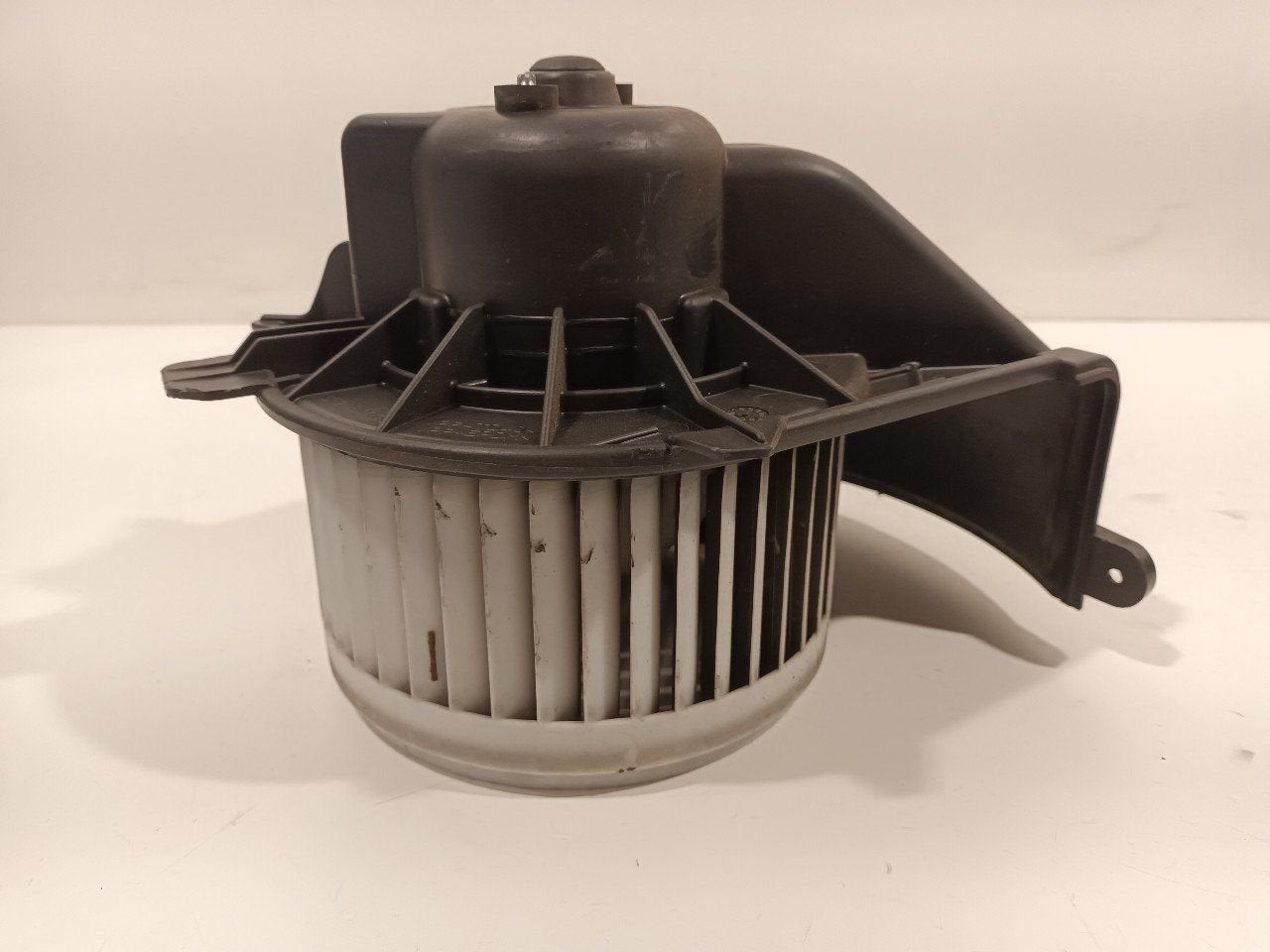 Kachel ventilator motor Opel Movano, Autos : Pièces & Accessoires, Onderdelen@venauto.nl, Van der Ven Autorecycling B.V., Ettenseweg 76, 4706 PB Roosendaal, The Netherlands