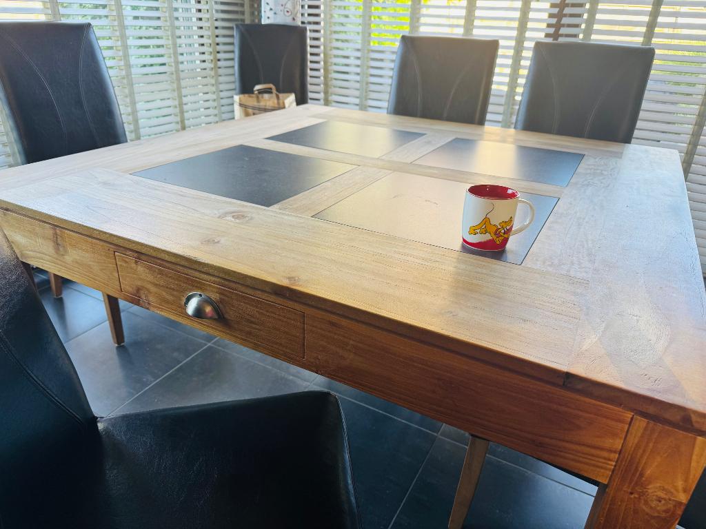 Tafel Teak 140 x140, Huis en Inrichting, Ophalen, Gebruikt, Vijf personen of meer, 100 tot 150 cm