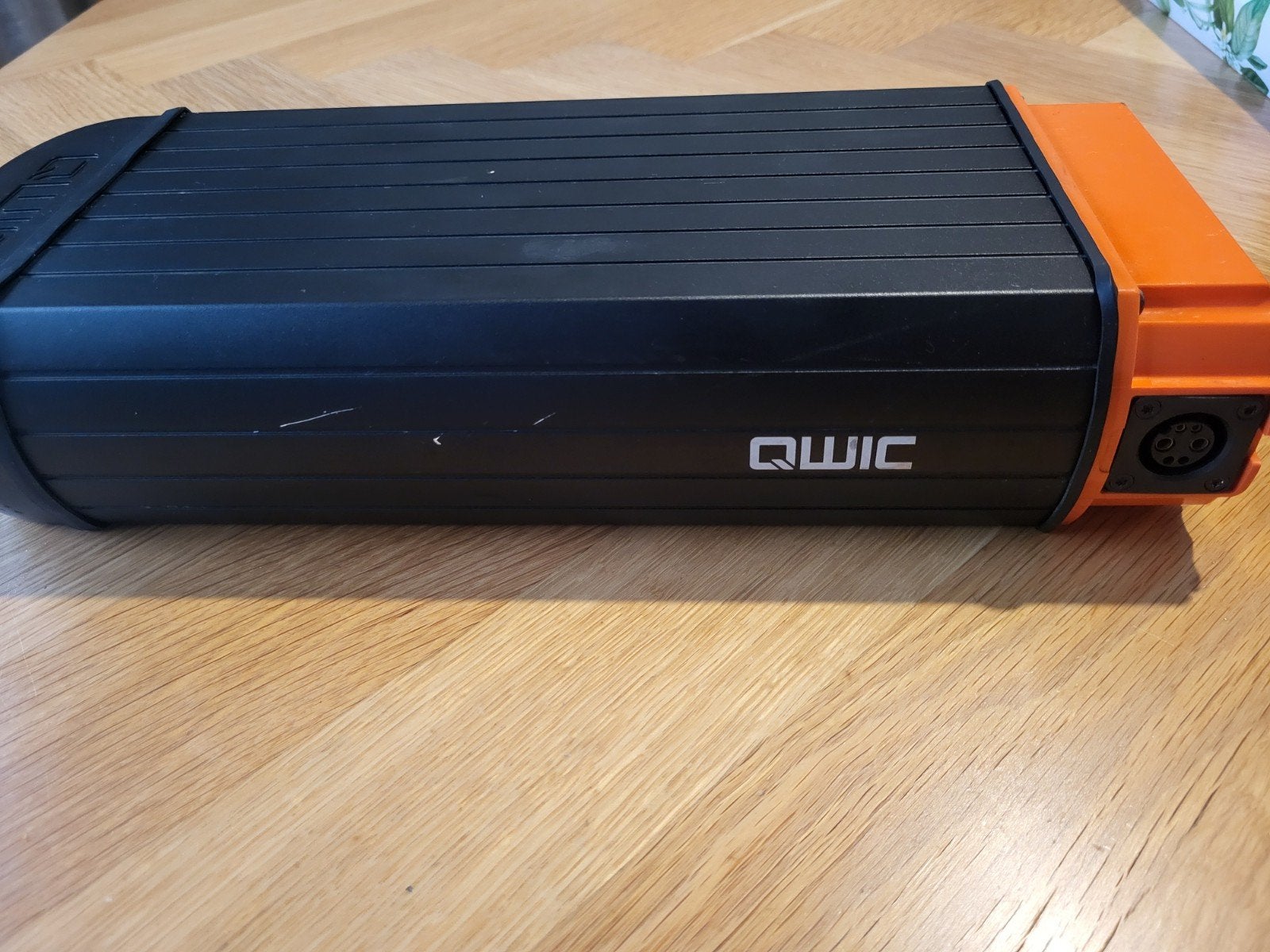 Qwic accu 625wh, Ophalen
