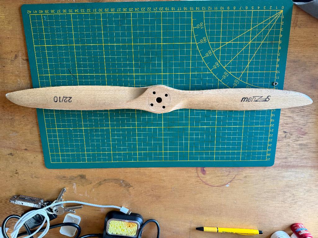 Hélice Menz 22X10 en bois à l'état neuf, Enlèvement ou Envoi, Comme neuf