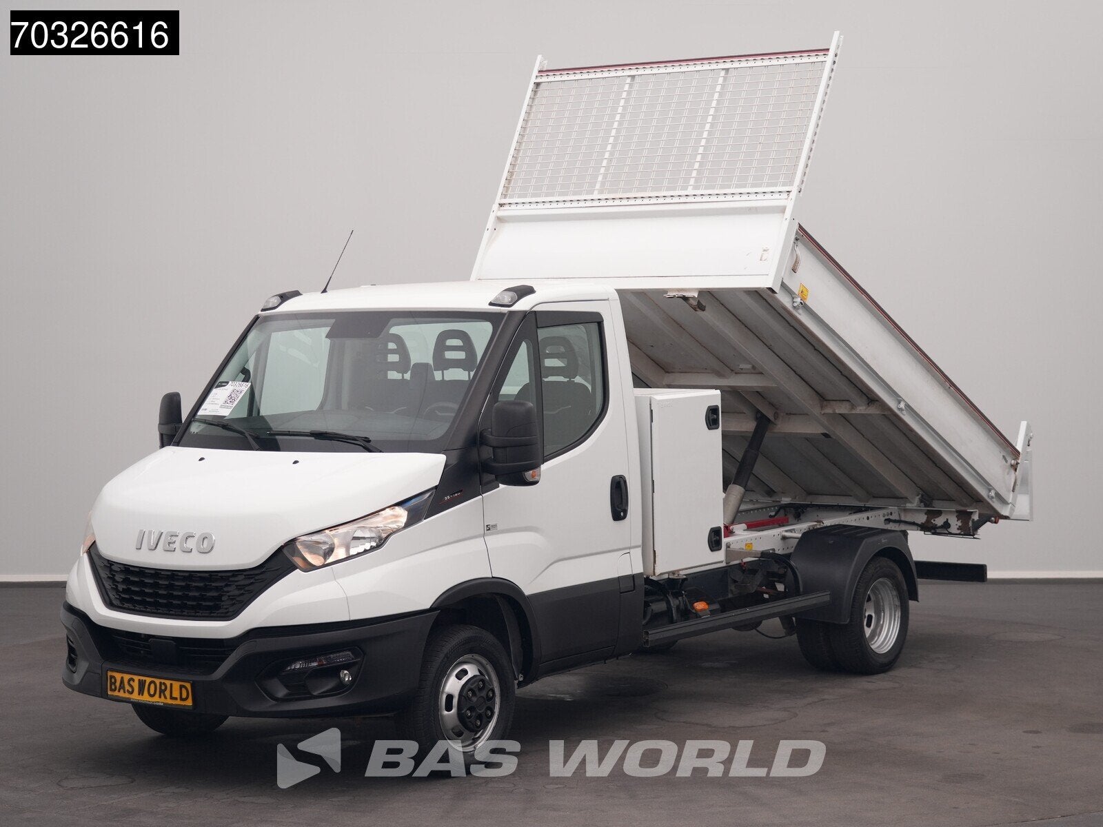 Iveco Daily 35C16 3.0L Kipper met Kist Dubbellucht 3,5t Trek, Stof, Gebruikt, Euro 6, 4 cilinders