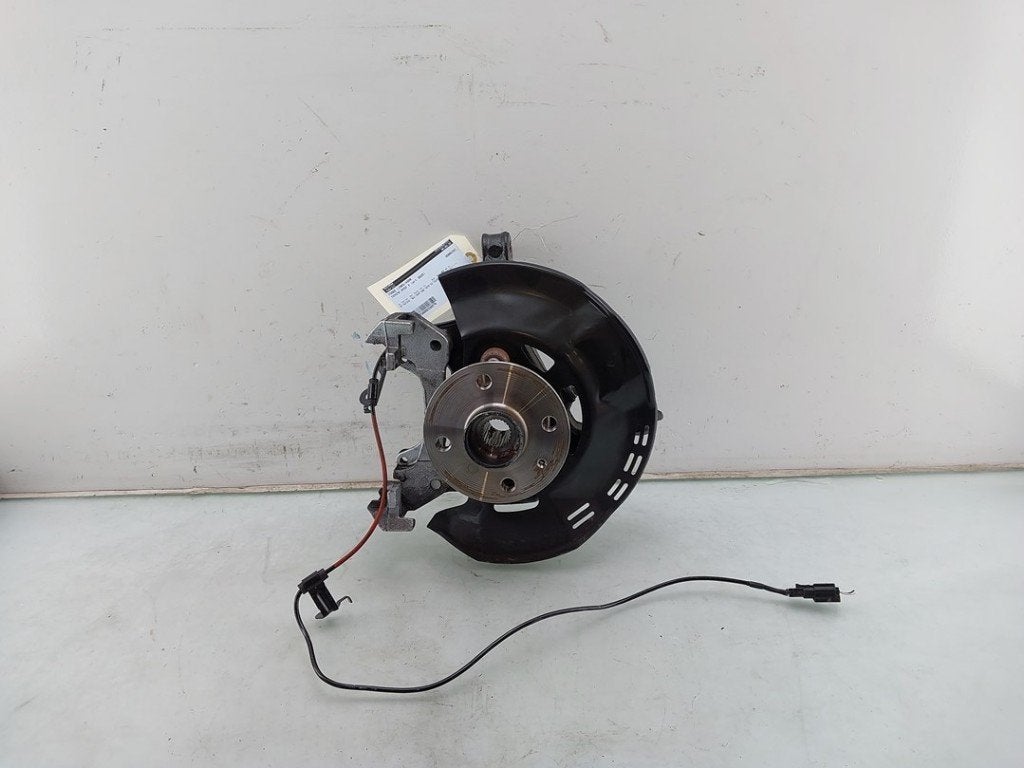 FUSEE AVANT GAUCHE Toyota Aygo X (01-2021/-) (|432120H050|), Dhr. J. Ham, Administratie@autoham.nl, Toyota, Utilisé