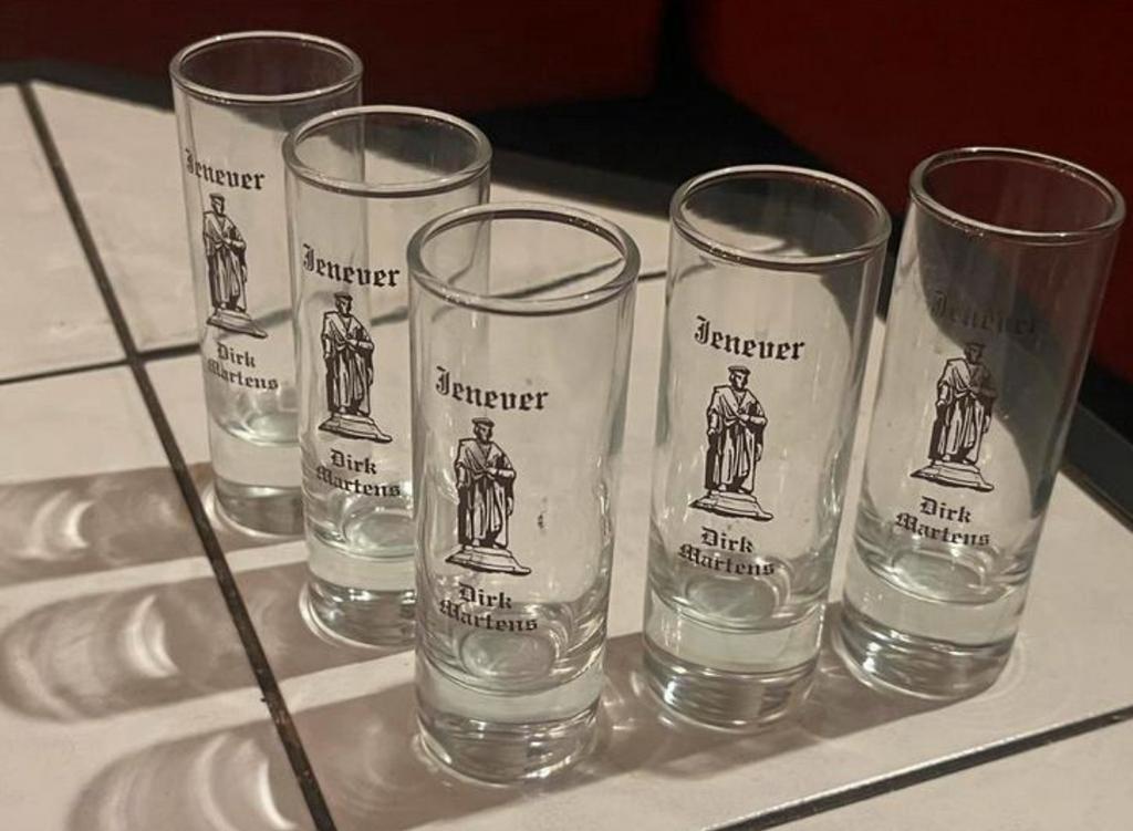 5x glaasjes jenever Dirk Martens Aalst, Ophalen of Verzenden, Zo goed als nieuw