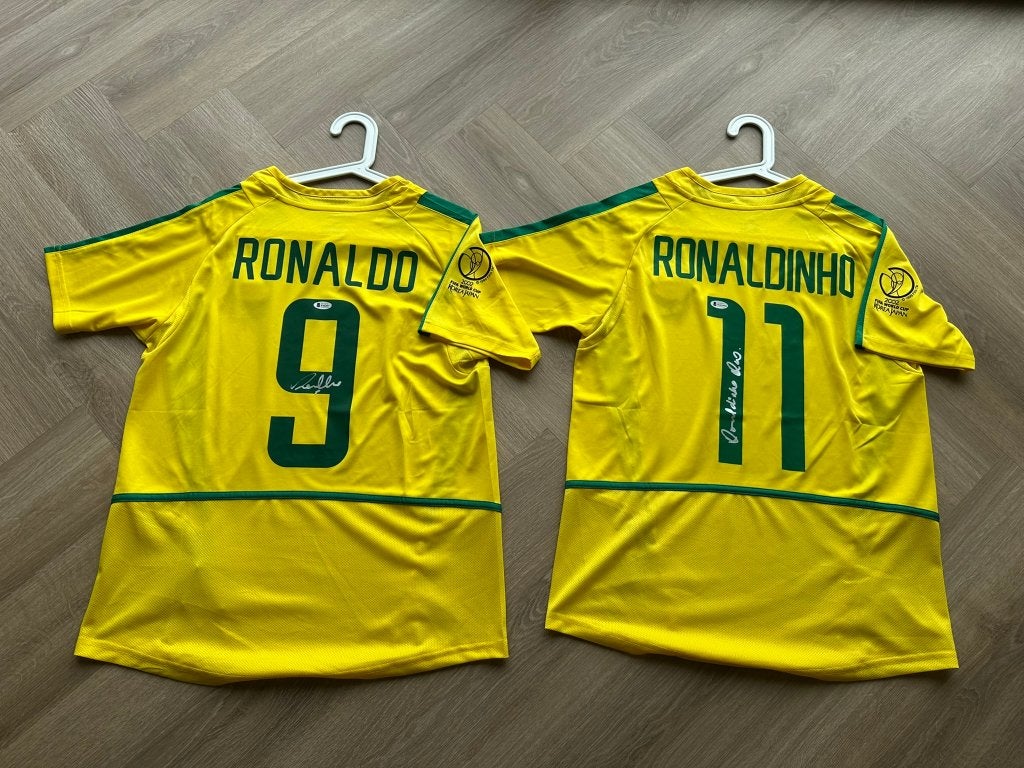 Hand gesigneerde shirts Ronaldo R9 / Ronaldinho COA Beckett, Verzamelen, Ophalen of Verzenden, Nieuw, Shirt