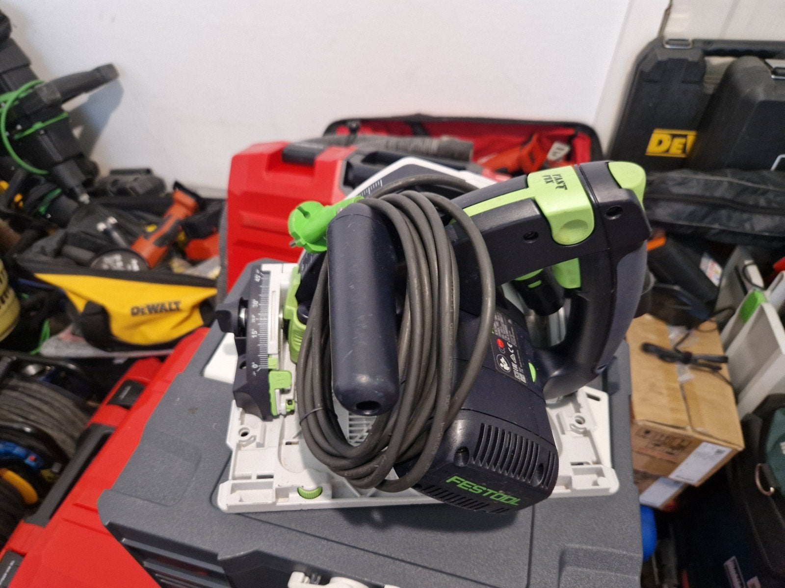 Festool 55 februari 2023, Doe-het-zelf en Bouw, Ophalen, Invalzaag, Zo goed als nieuw, 30 tot 70 mm
