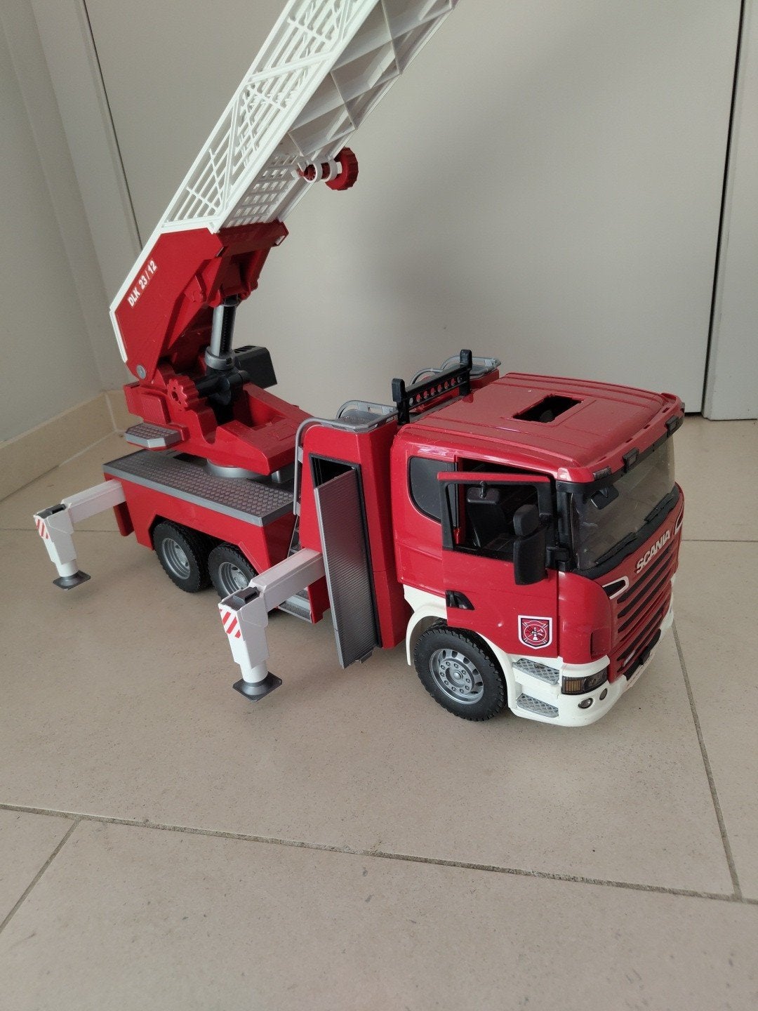 Bruder Scania brandweerwagen, Ophalen, Gebruikt