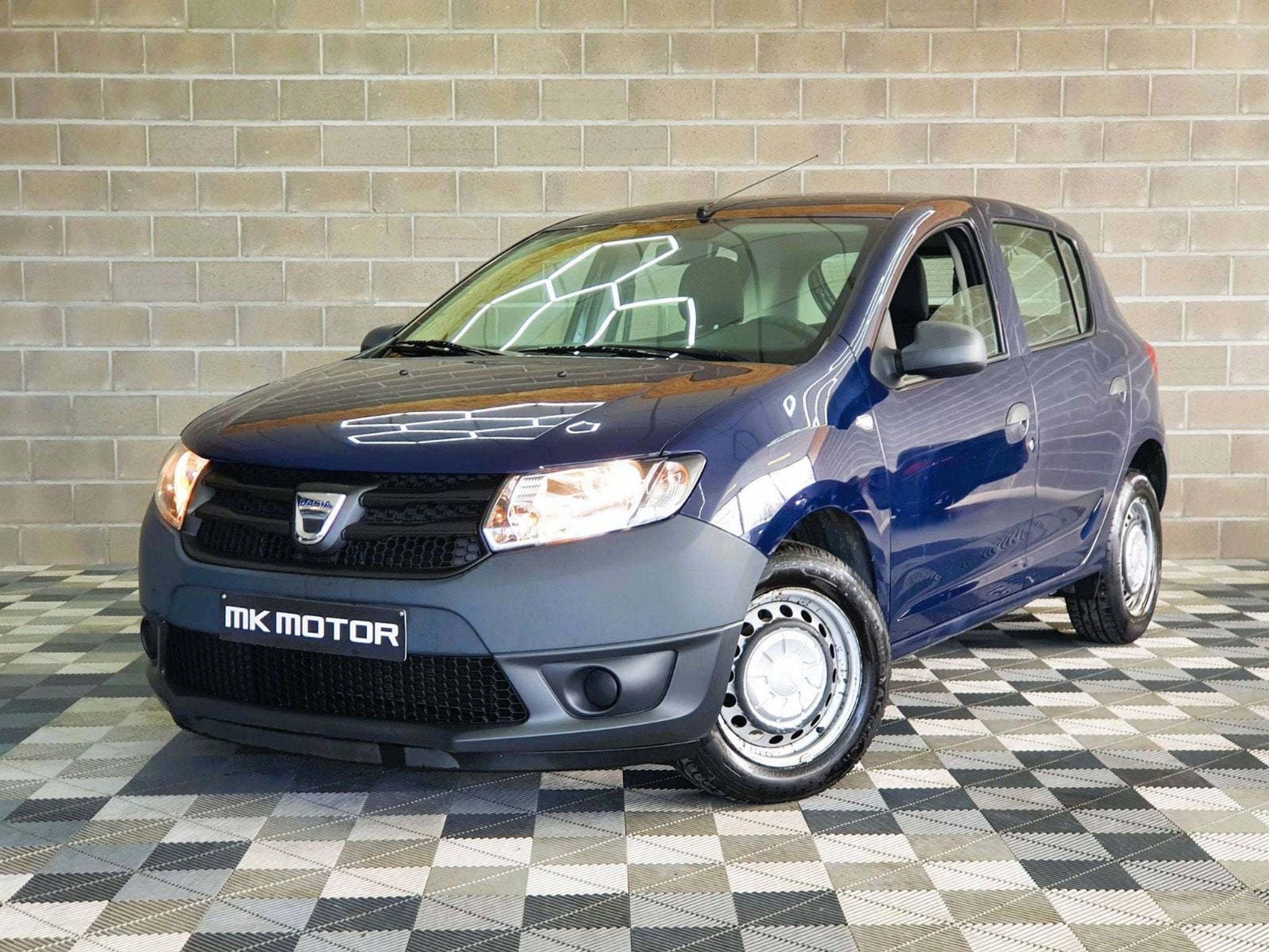 Dacia Sandero 1.2 ESSENCE 75CV | 1ER MAIN | FAIBLE KILOM, Voorwielaandrijving, Euro 5, Stof, 135 g/km