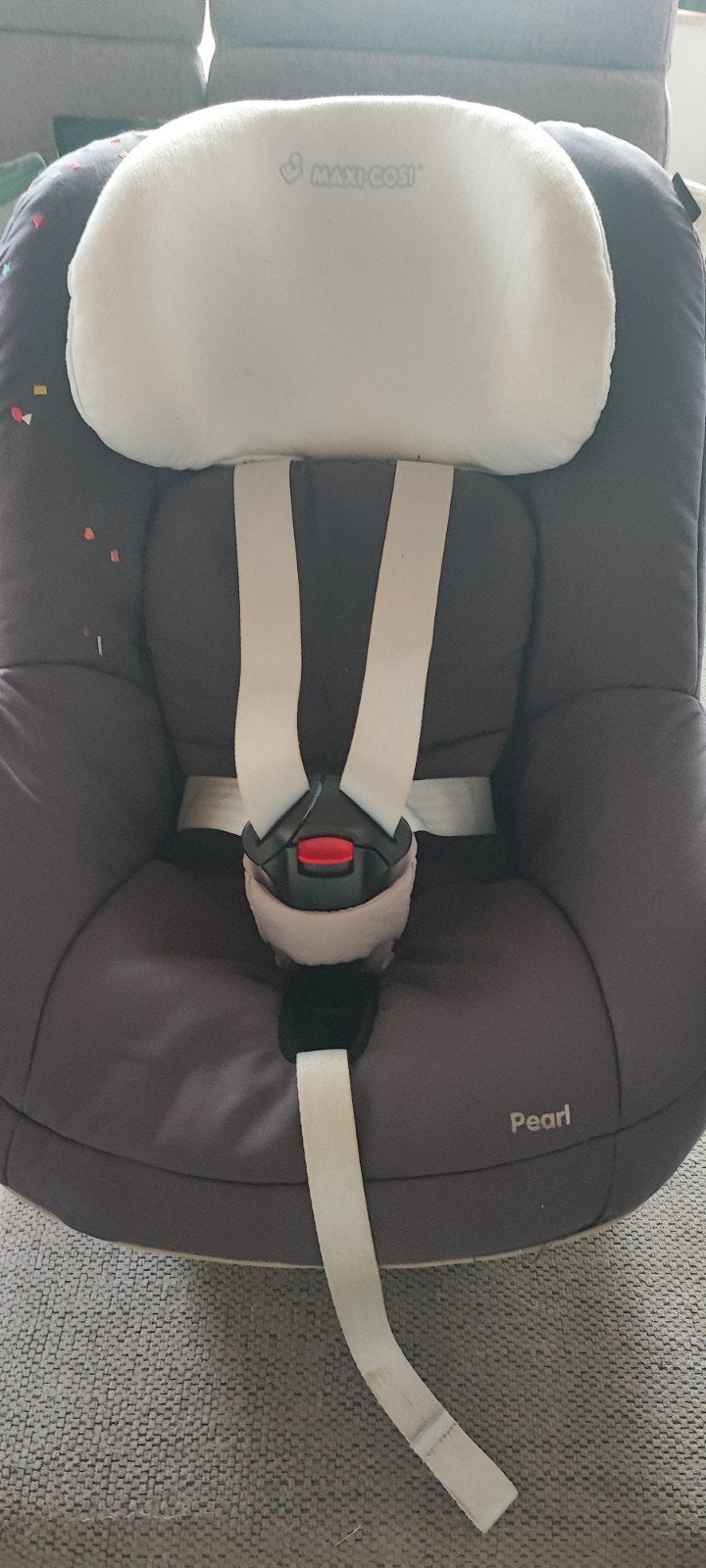 Maxi-Cosi schaalbaar lot van 0 tot 4 jaar: Isofix FamilyFix, Ophalen, 0 t/m 18 kg, Zo goed als nieuw, Afneembare rugleuning