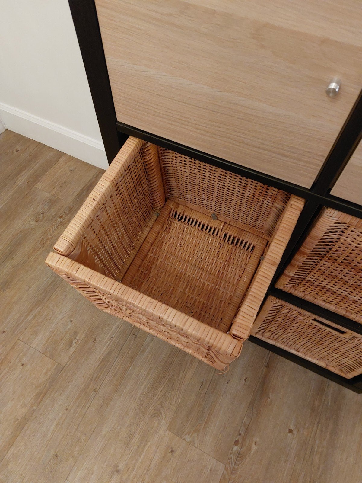 Armoire Kallax Ikea avec portes et paniers, Enlèvement, Avec porte(s)