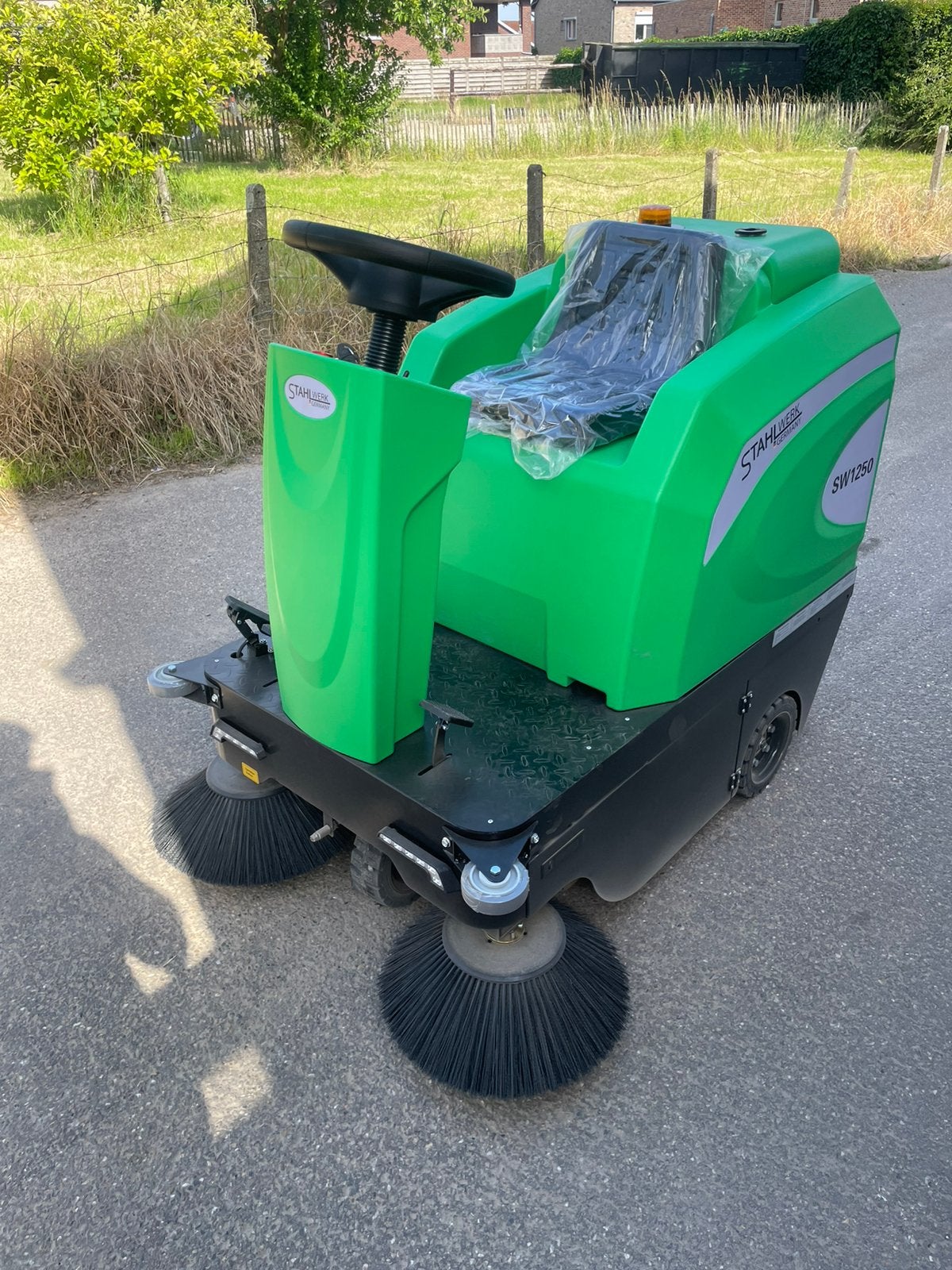 Borstelmachine nieuwe, Ophalen, Nieuw