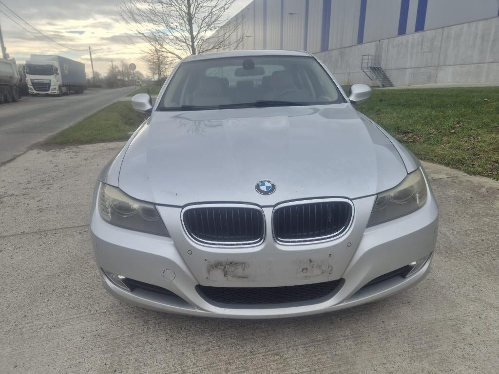 BMW 318i Boîte Automatique 2.0 Essence, Achat, Entreprise, 5 portes, Automatique