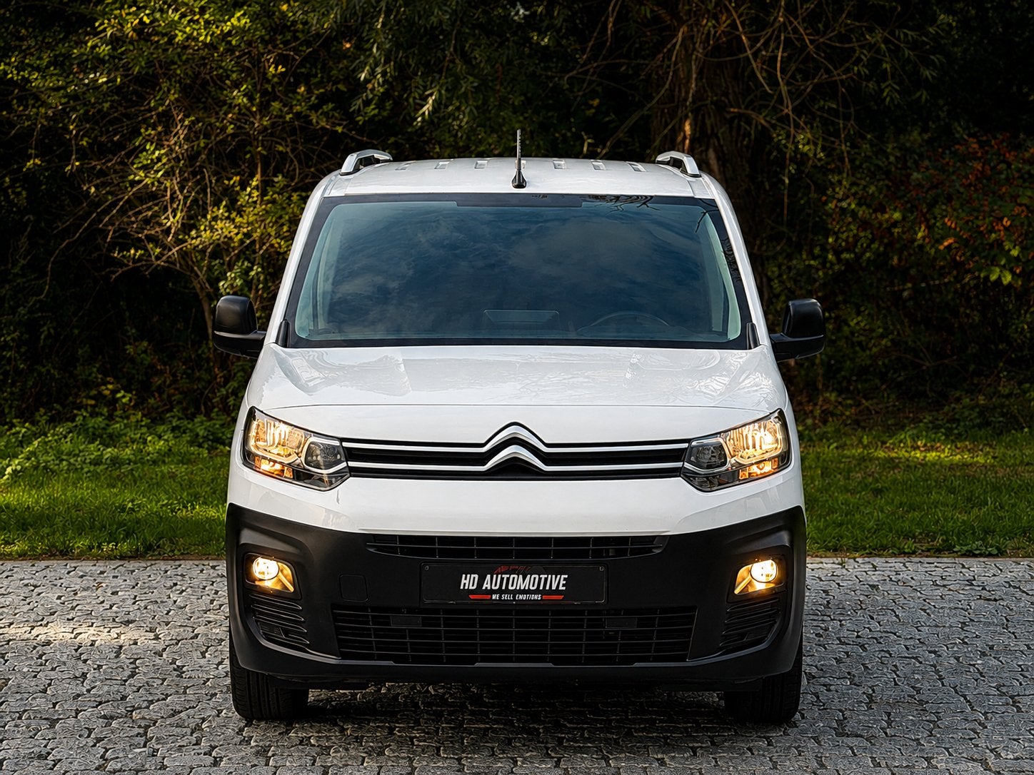Citroën Berlingo 1.5 BlueHDi Club M | NAVI | CAMERA | TVA !, Achat, Entreprise, Boîte manuelle, Entretenue par le concessionnaire
