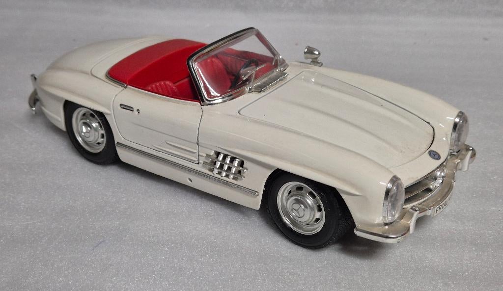 Mercedes Benz 300 SL Modelauto 1:18, Hobby en Vrije tijd, Modelauto's | 1:18, Verzenden, Zo goed als nieuw, Auto, Burago