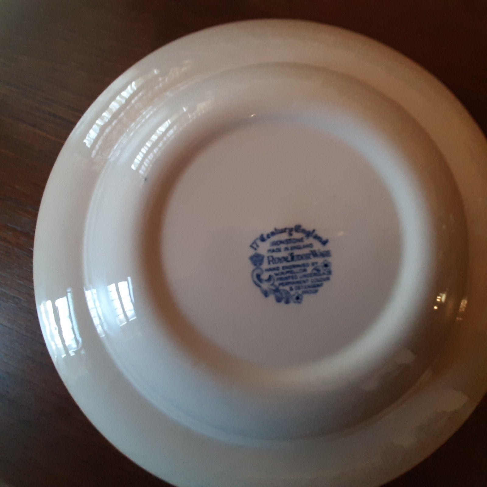 England'royal Tudor  compleet servies, Enlèvement