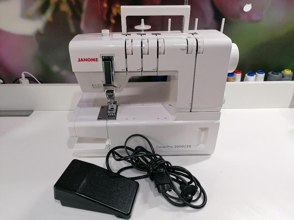 JANOME coverpro 2000 CPX, Hobby & Loisirs créatifs, Machines à coudre & Accessoires, Enlèvement, Comme neuf, Surjeteuse, Janome