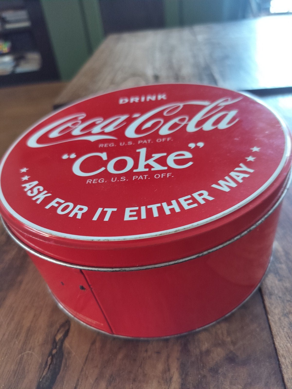 Blikken doos coca Cola in zeer goede staat, Ophalen of Verzenden