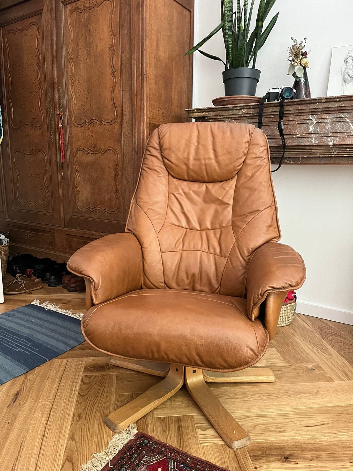 Fauteuil en cuir marron, Enlèvement, Comme neuf, Bois, Vintage