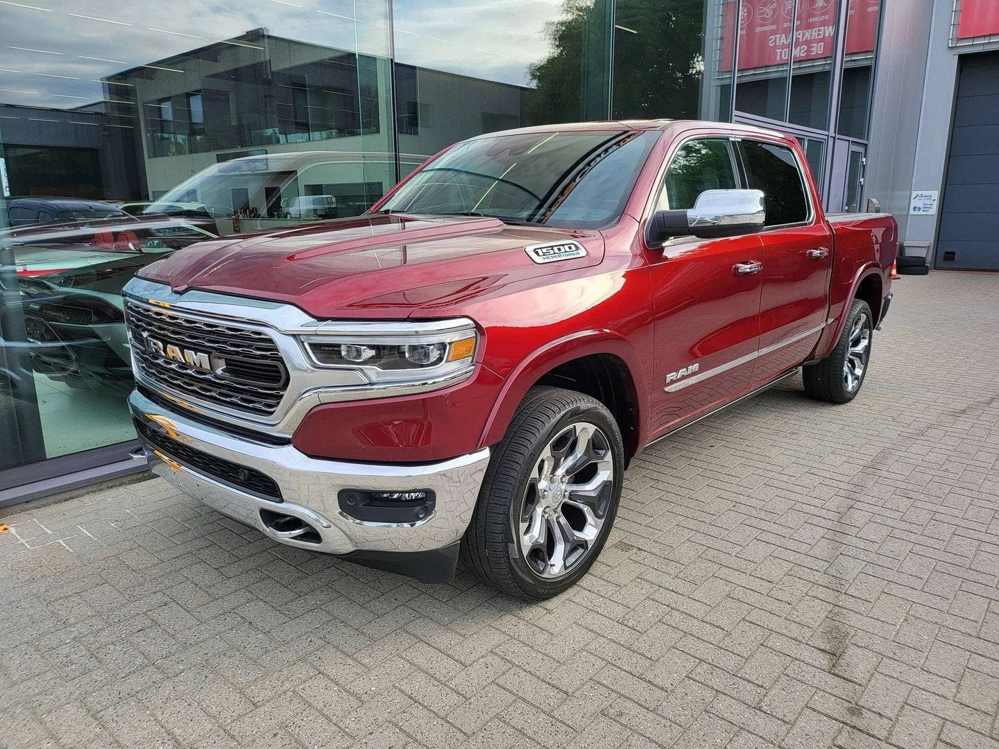 Dodge Ram 1500 | Limited | 2022 | 49.500ex. | SideSteps | LP, Achat, Noir, 5 portes, 5 places