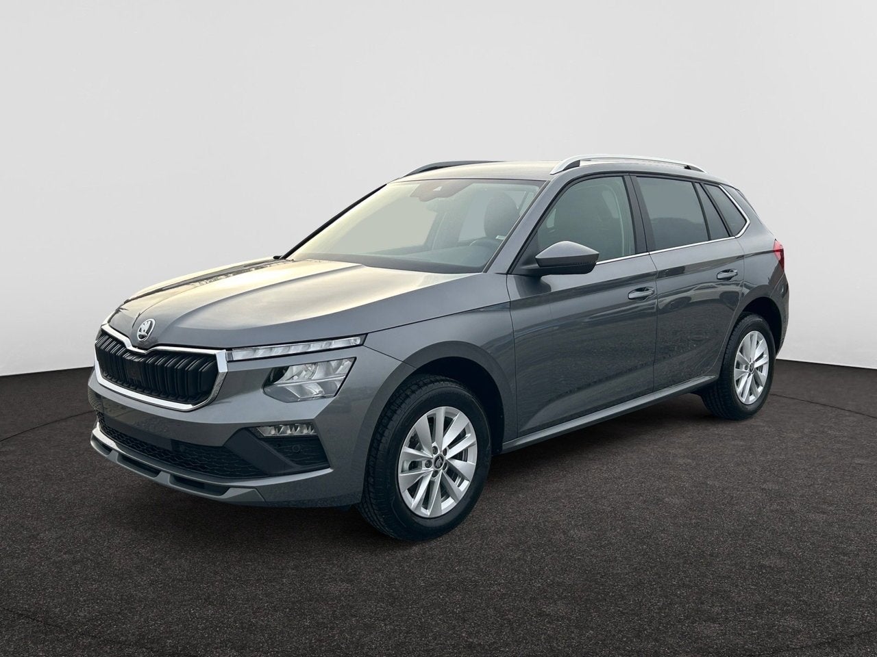 Skoda Kamiq Kamiq Family 1,0 TSI 85 kW 6v Man., Autos, Argent ou Gris, Achat, Boîte manuelle, https://public.car-pass.be/vhr/1b5aa265-2961-4ec4-a442-79157470550e