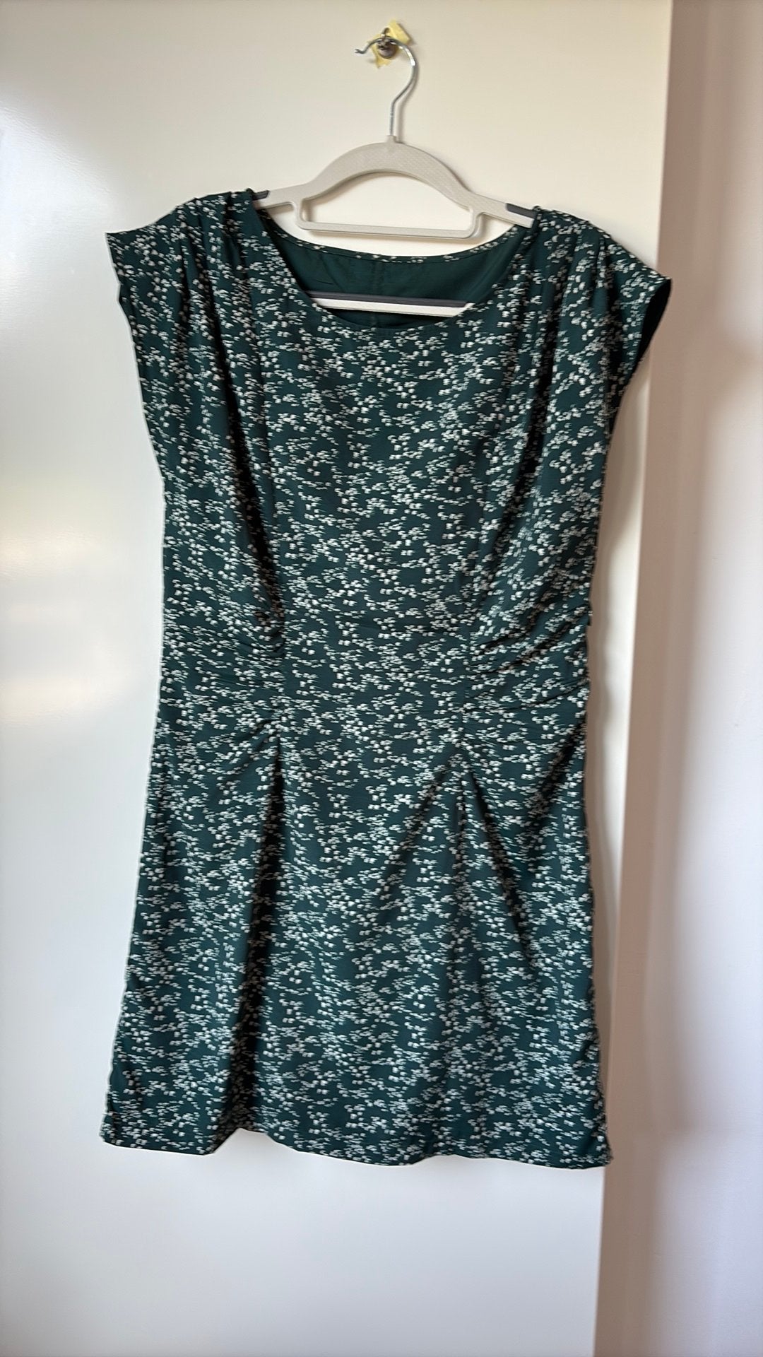 Kleedje (38), Kleding | Dames, Jurken, Ophalen of Verzenden, Maat 38/40 (M), Groen