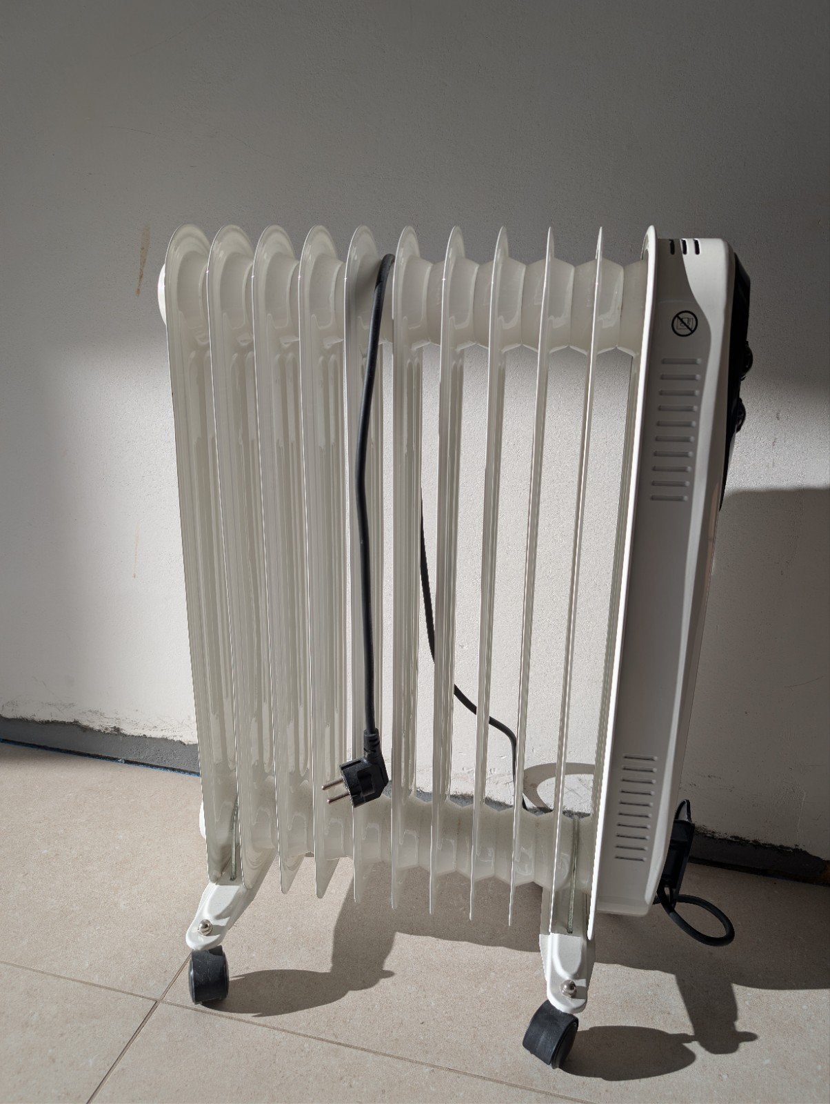 Elektrische olieradiator / Vrijstaande bijverwarming op wiel, Ophalen, Zo goed als nieuw, Overige typen