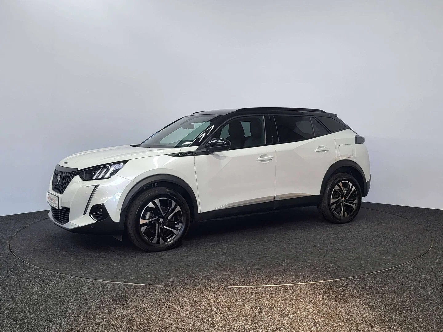Peugeot 2008 1.2 PT | 2020 | 63.917 km | GT Line | Adaptive, Automaat, Gebruikt, 1199 cc, Wit