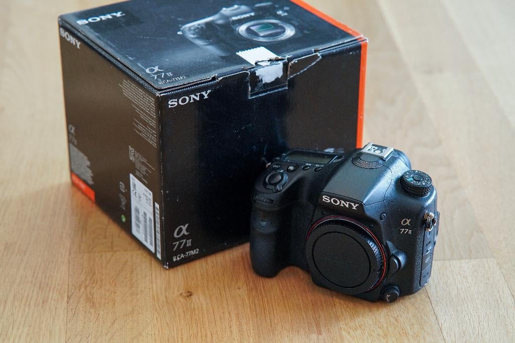 Sony SLT-A77 mark II (ILCA77M2), Enlèvement, Comme neuf