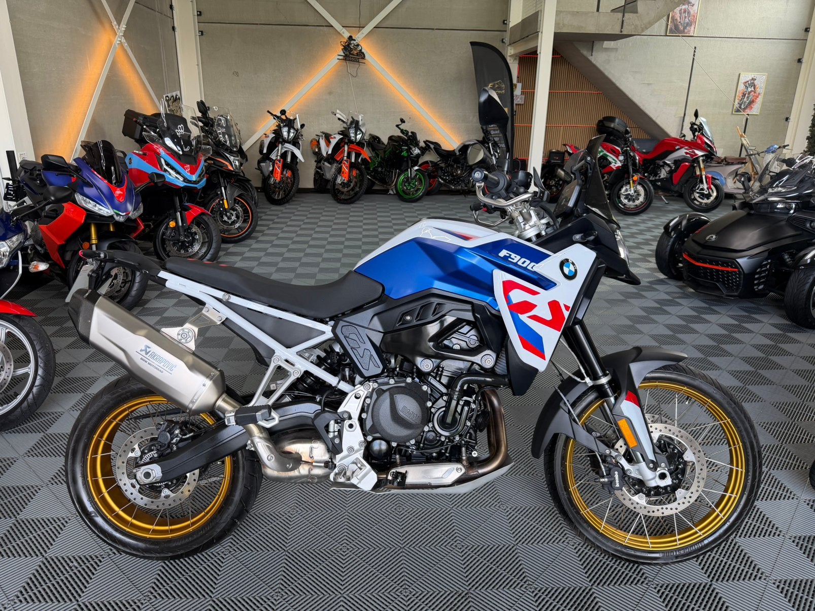 BMW f 900 GS * 2025 * 550 km * MOTO FRANCAISE, Motos, Motos | BMW, Entreprise, Sport, plus de 35 kW, Permis Moto A, ABS, Quickshifter