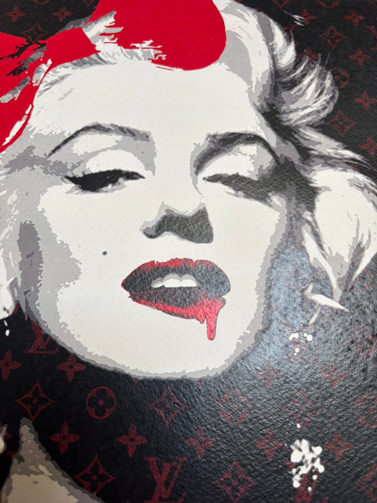Pop art, Antiquités & Art, Enlèvement
