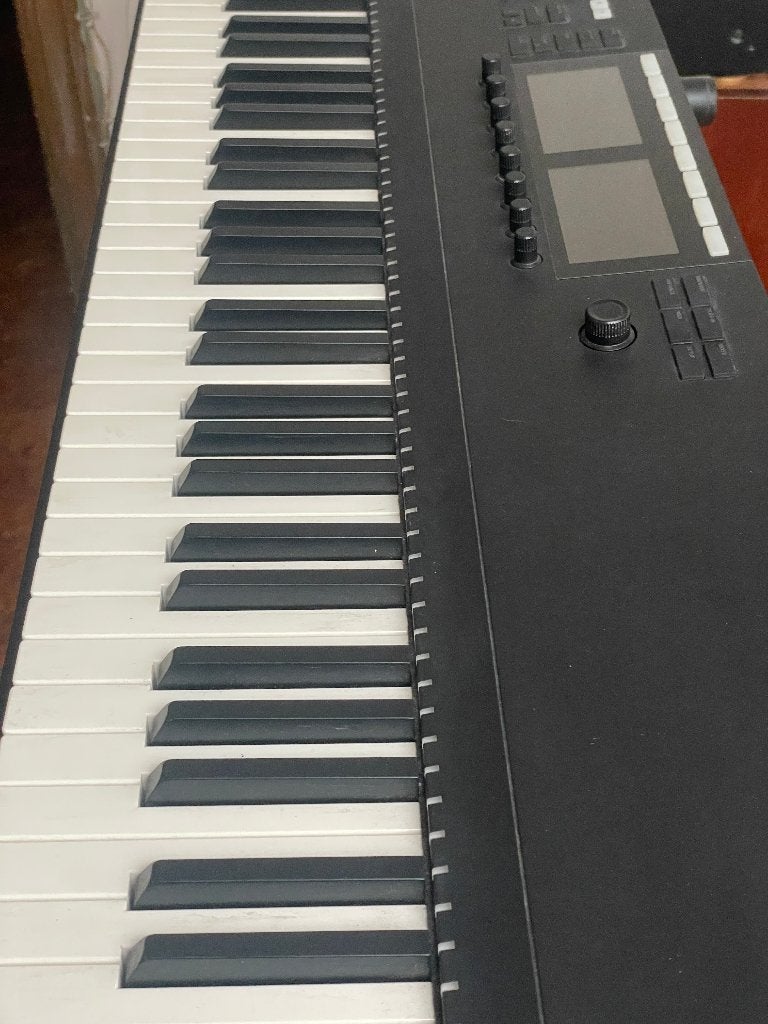 Native Instruments Komplete Kontrol S88 MKII, Enlèvement, Utilisé