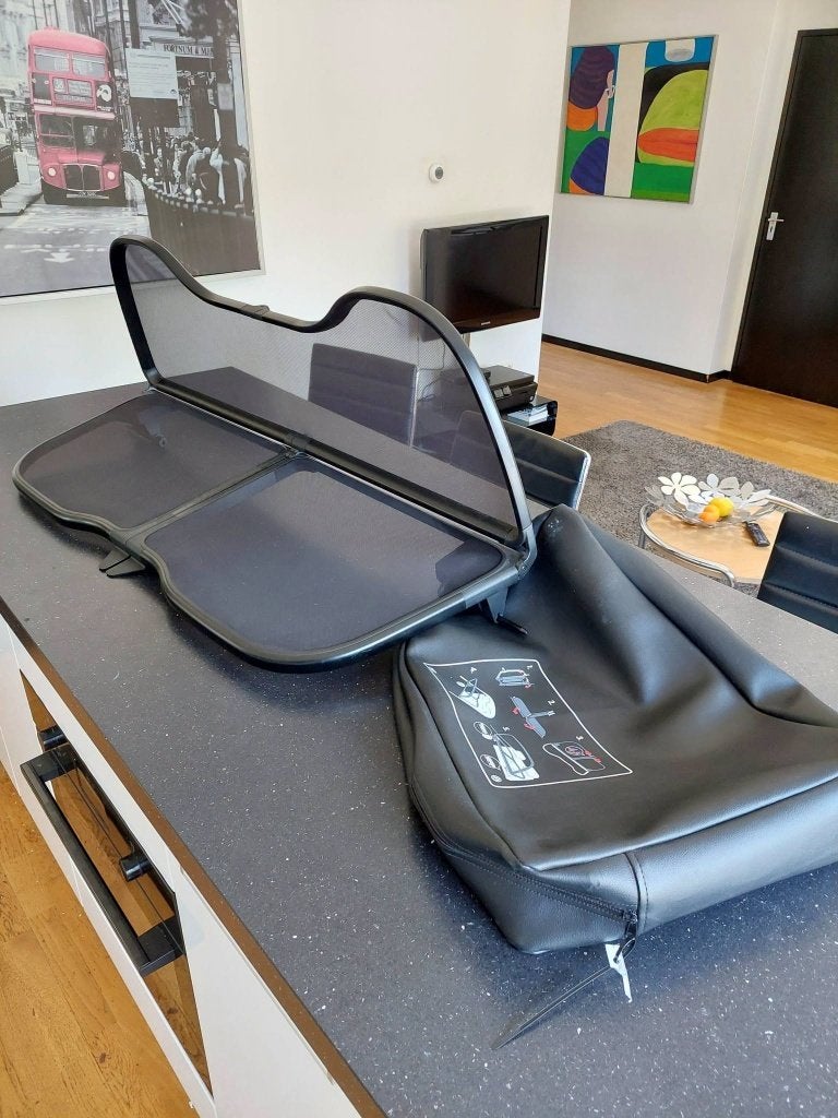Windscherm + hoes en afdekhoes VWNew Beetle Cabrio 2003-2010, Auto-onderdelen, Interieur en Bekleding, Volkswagen, Gebruikt, Ophalen