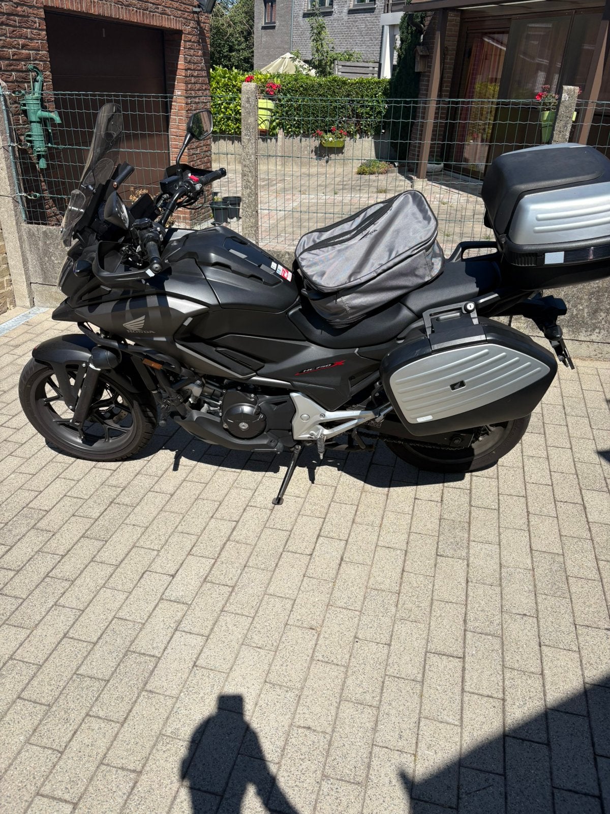 Honda nc750x. Automatique. 2019   20800km. 6000€ prix fix, Motos, 750 cm³, Occasion, Particulier, Automatique