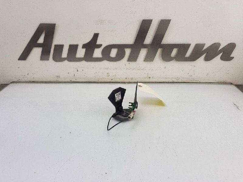 AMPLIFICATEUR D'ANTENNE Audi A3 Sportback (8VA / 8VF), Auto-Union-Straße  1,
85057  Ingolstadt, DE, Info@audi.de, Audi, Utilisé