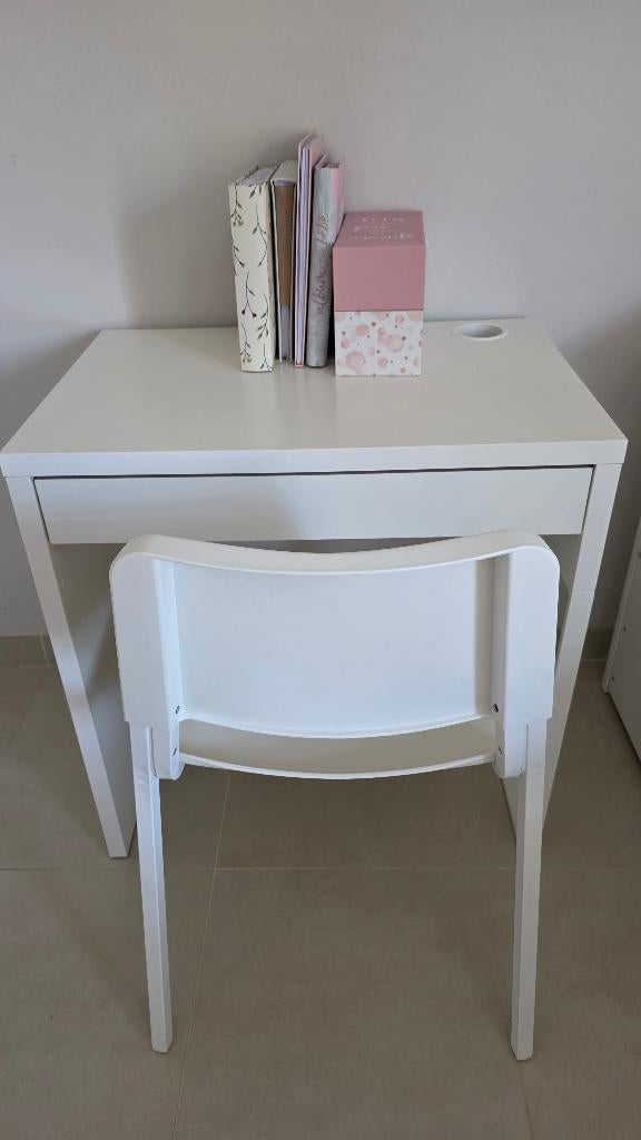 Bureau et chaise IKEA, Scandinave, Autres types, 73 cm, 50 cm