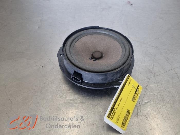 Haut-parleur d'un Mercedes Vito, 3 mois de garantie, Utilisé, -, -