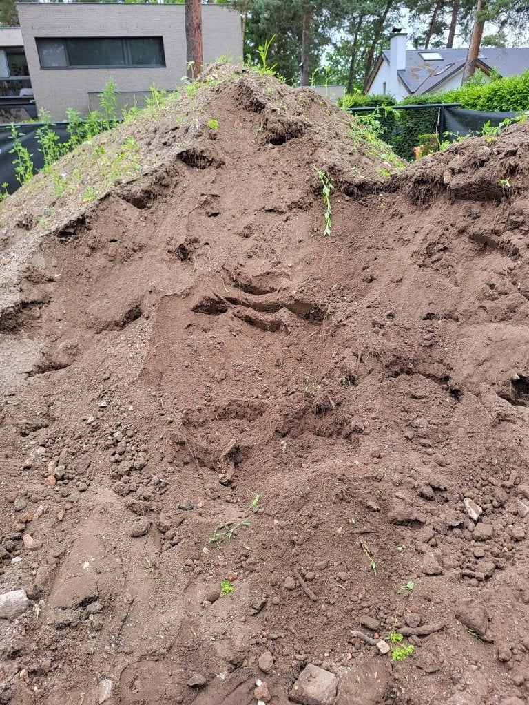 Grote hoeveelheid aarde., Ophalen, Tuinaarde