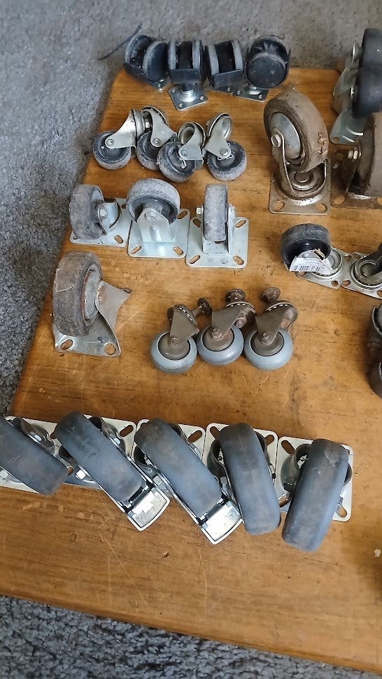 rubber/plastic wielen in verschillende formaten, Ophalen