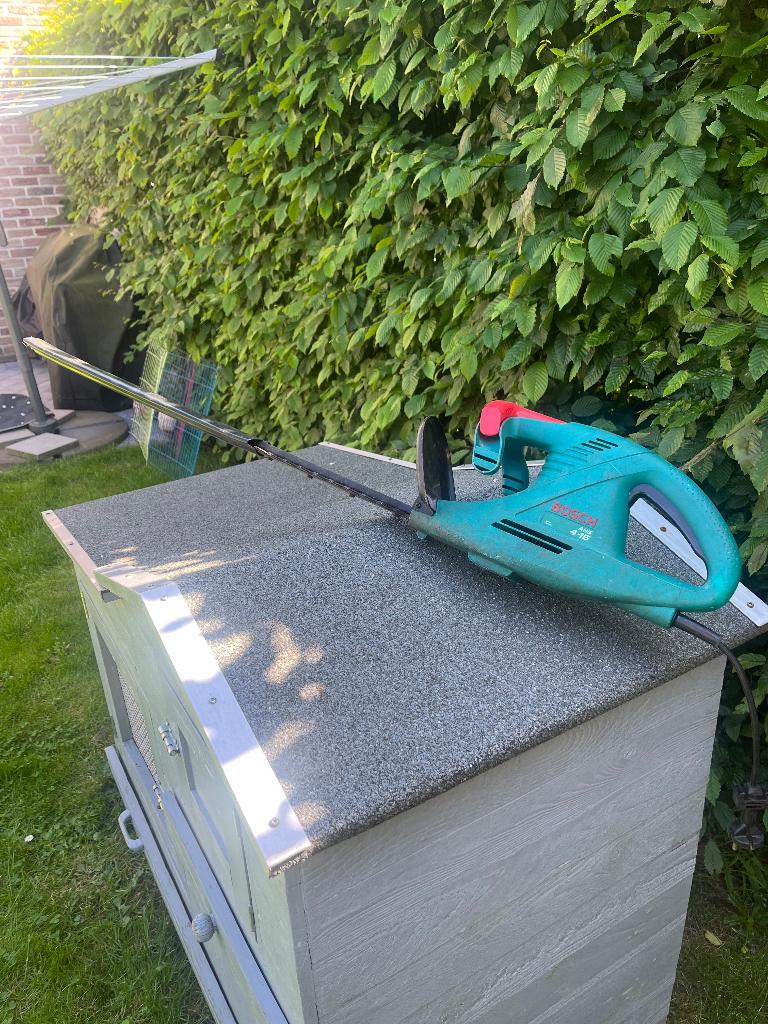 Taille haie électrique, Jardin & Terrasse, Enlèvement, Utilisé, Électrique, Bosch