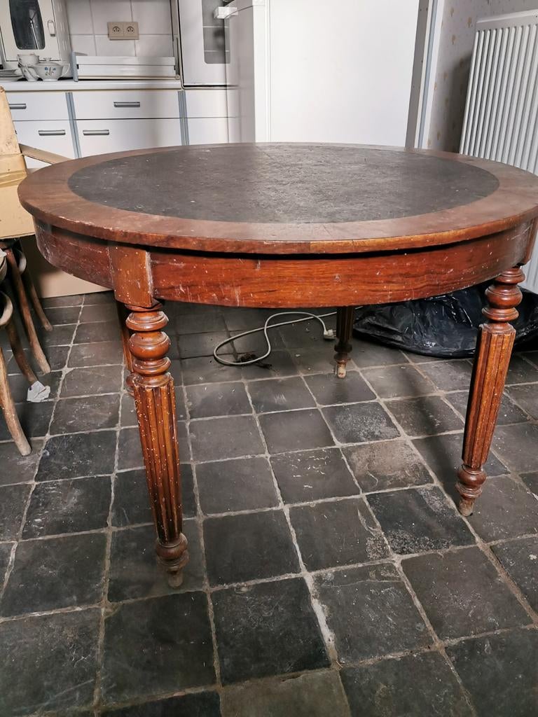 Table ancienne, Enlèvement
