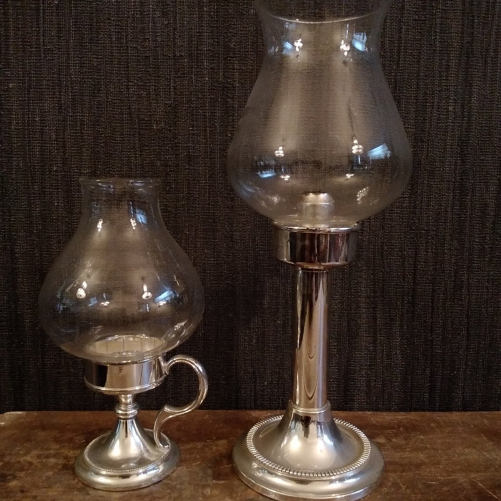2 bougeoirs en métal argenté avec butées en verre.Vintage, Envoi