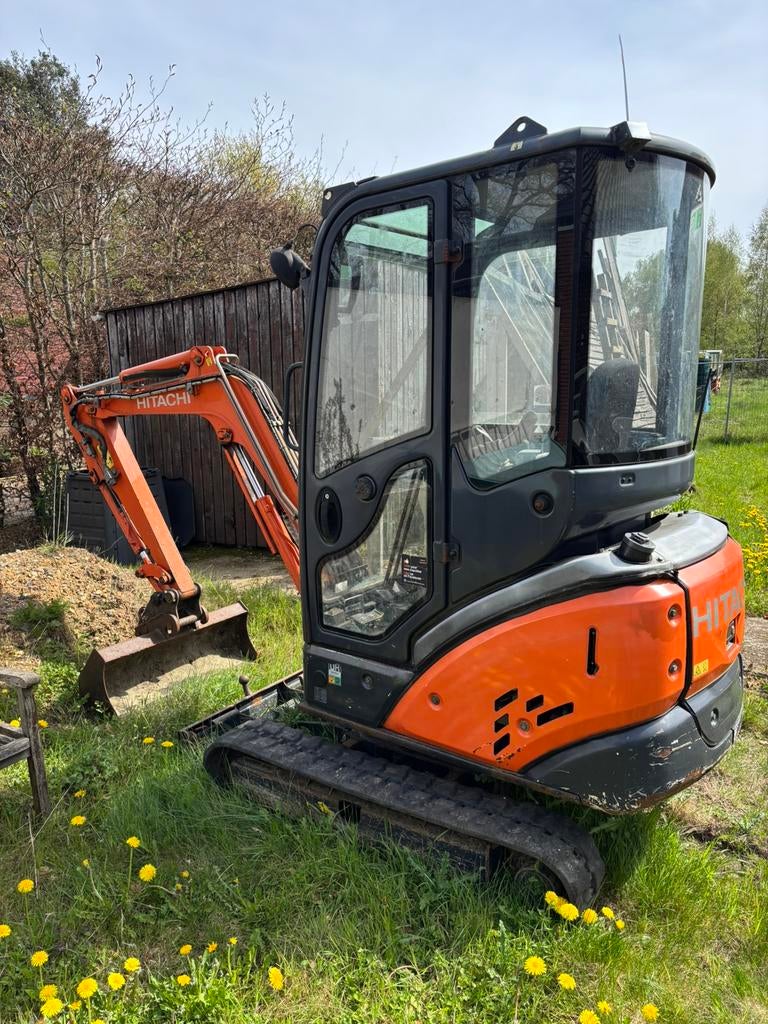 Hitachi minigraver, Ophalen